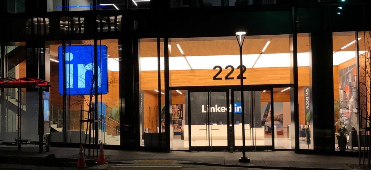 Como adicionar um certificado no perfil do LinkedIn?